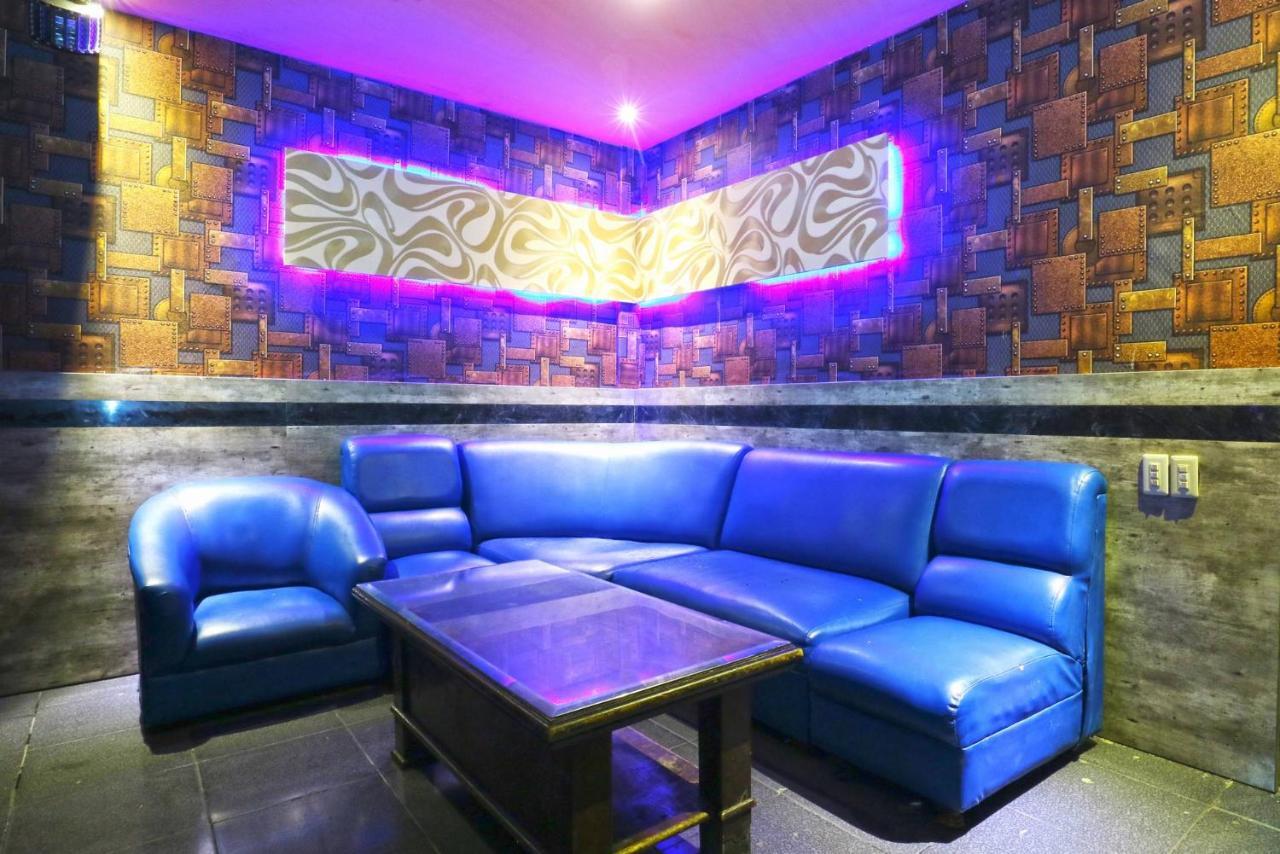 Lee Garden Hotel Medan Exterior photo